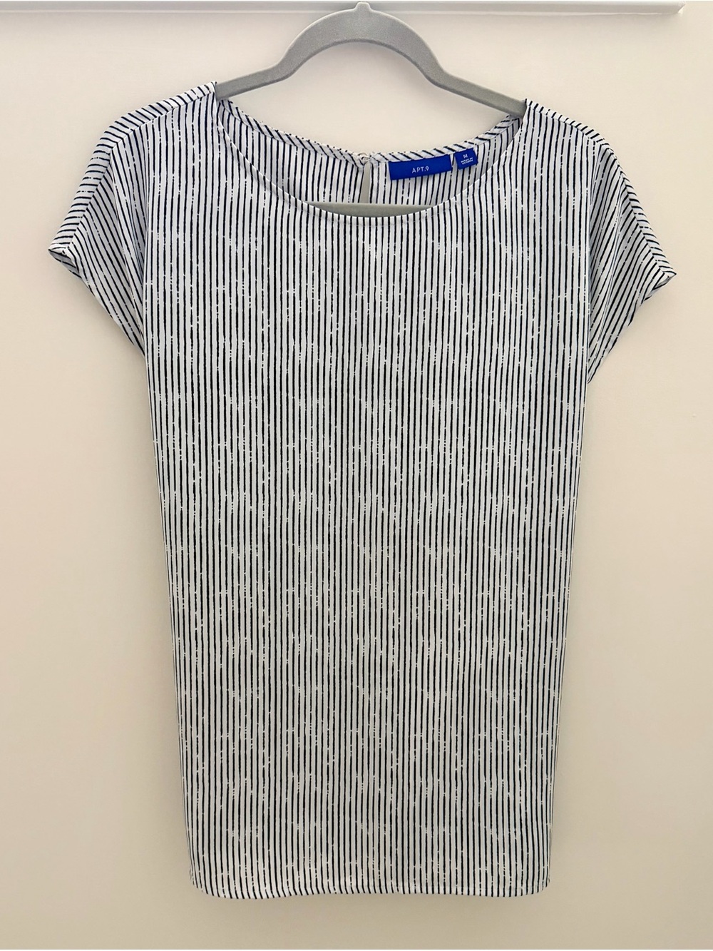 Apt. 9 Black & White Vertical Stripe Short Sleeve Tee